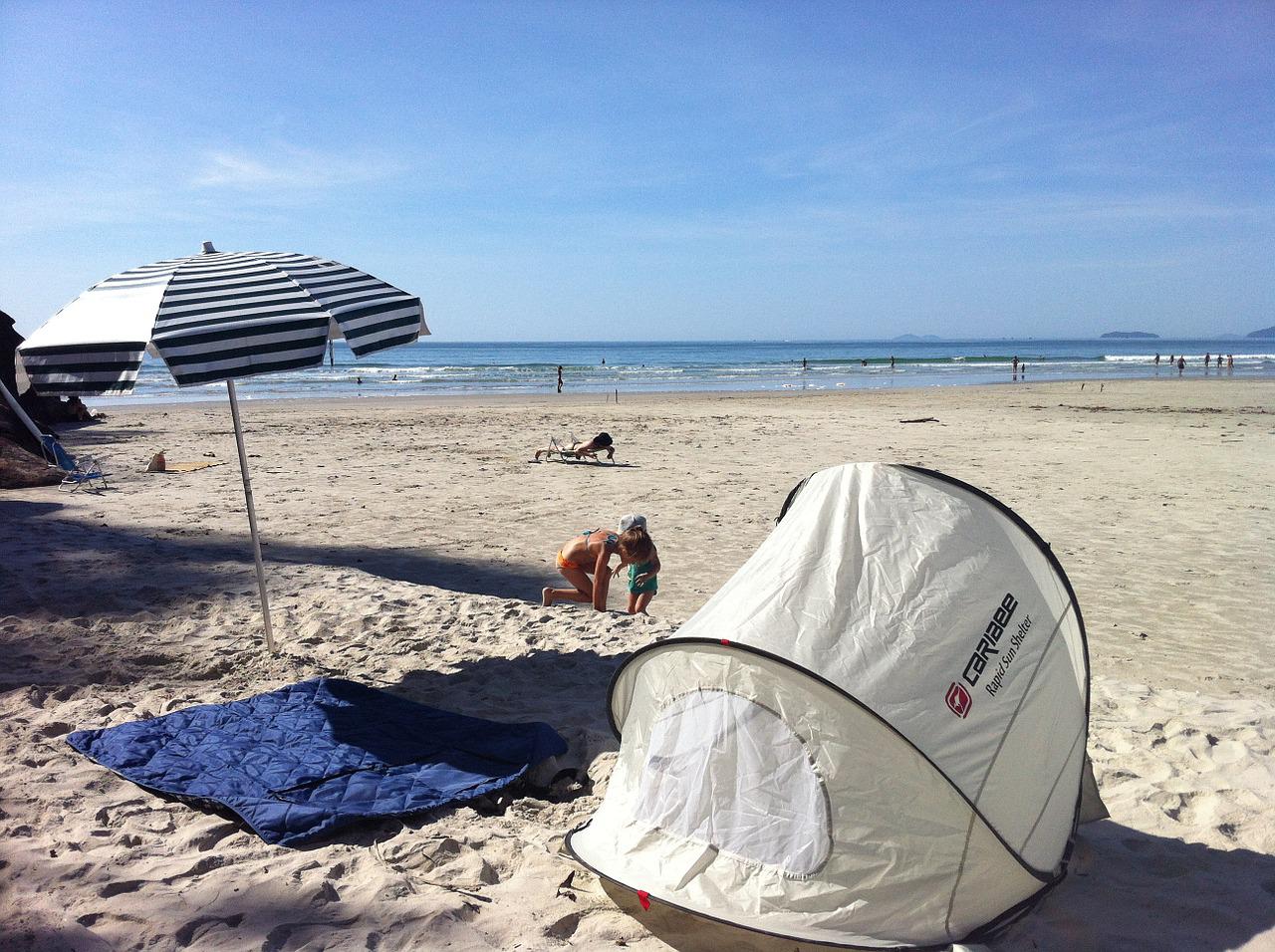 waterproof things to carry on a beach vacation